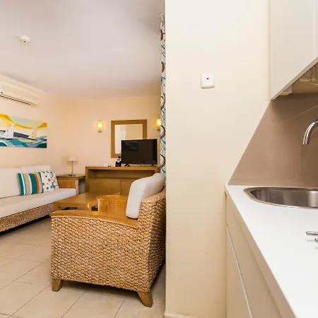 Hotel Livvo 3*